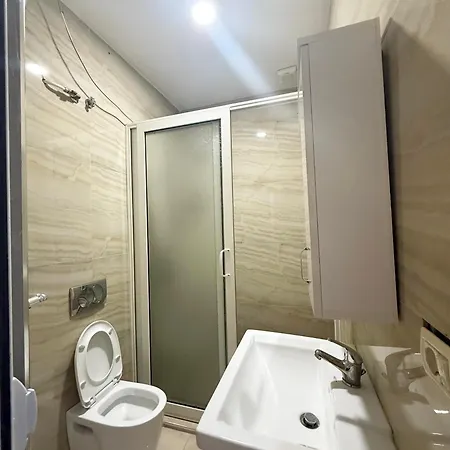 Kalpazo Tommy Durres 4*