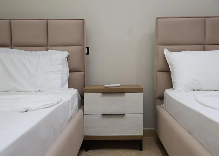 Kalpazo Tommy Durres 4*