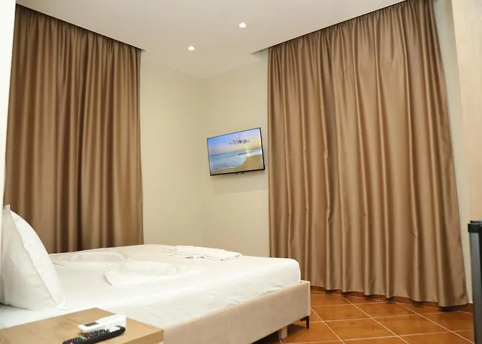 Kalpazo Tommy Durres 4*
