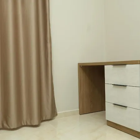 호텔 Kalpazo Tommy Durres 4*