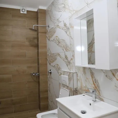 Kalpazo Tommy Durres Hotel