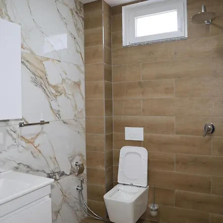 Hotel Kalpazo Tommy Durres 4*