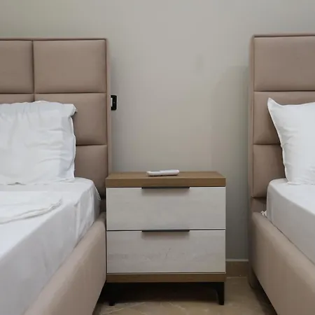 Kalpazo Tommy Durres 4*
