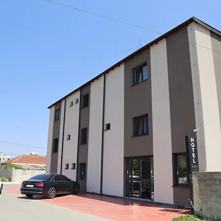 Kalpazo Tommy Durres Hotel 4*
