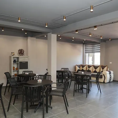 Kalpazo Tommy Durres 4* Bisht Kamez