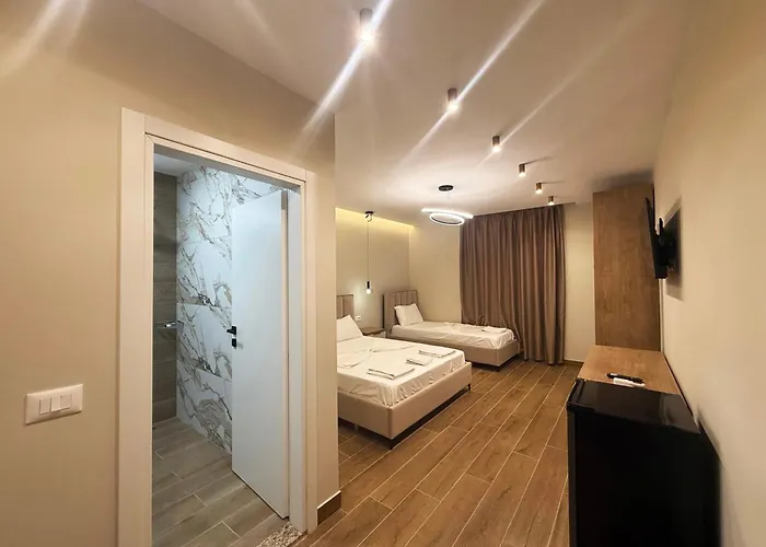 Kalpazo Tommy Durres Hotel Bisht Kamez