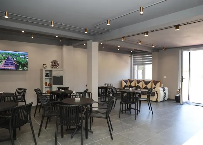 Kalpazo Tommy Durres 4* Bisht Kamez